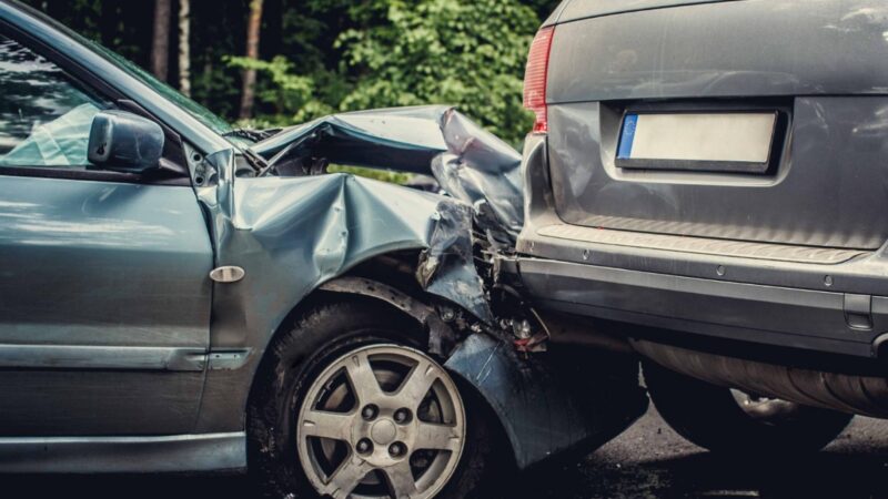 Tragiczny początek tygodnia na drogach Świętokrzyskiego – śmiertelny wypadek w Końskich