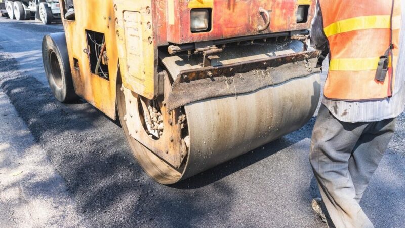 Nowe inwestycje drogowe w Powiecie Koneckim zakończone sukcesem