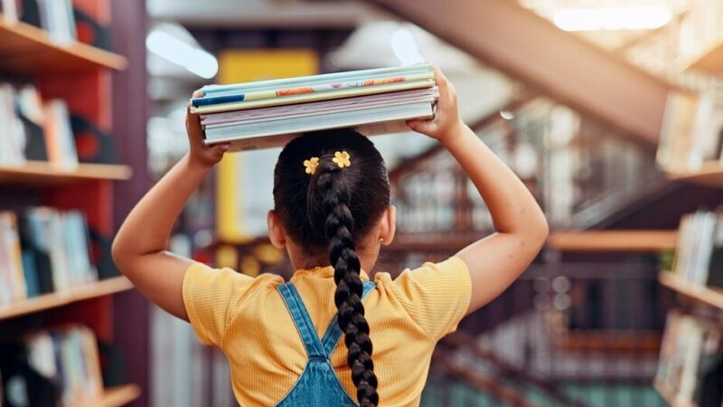 Ósmoklasiści stają przed wyborem: Targi szkół ponadpodstawowych w Końskich.